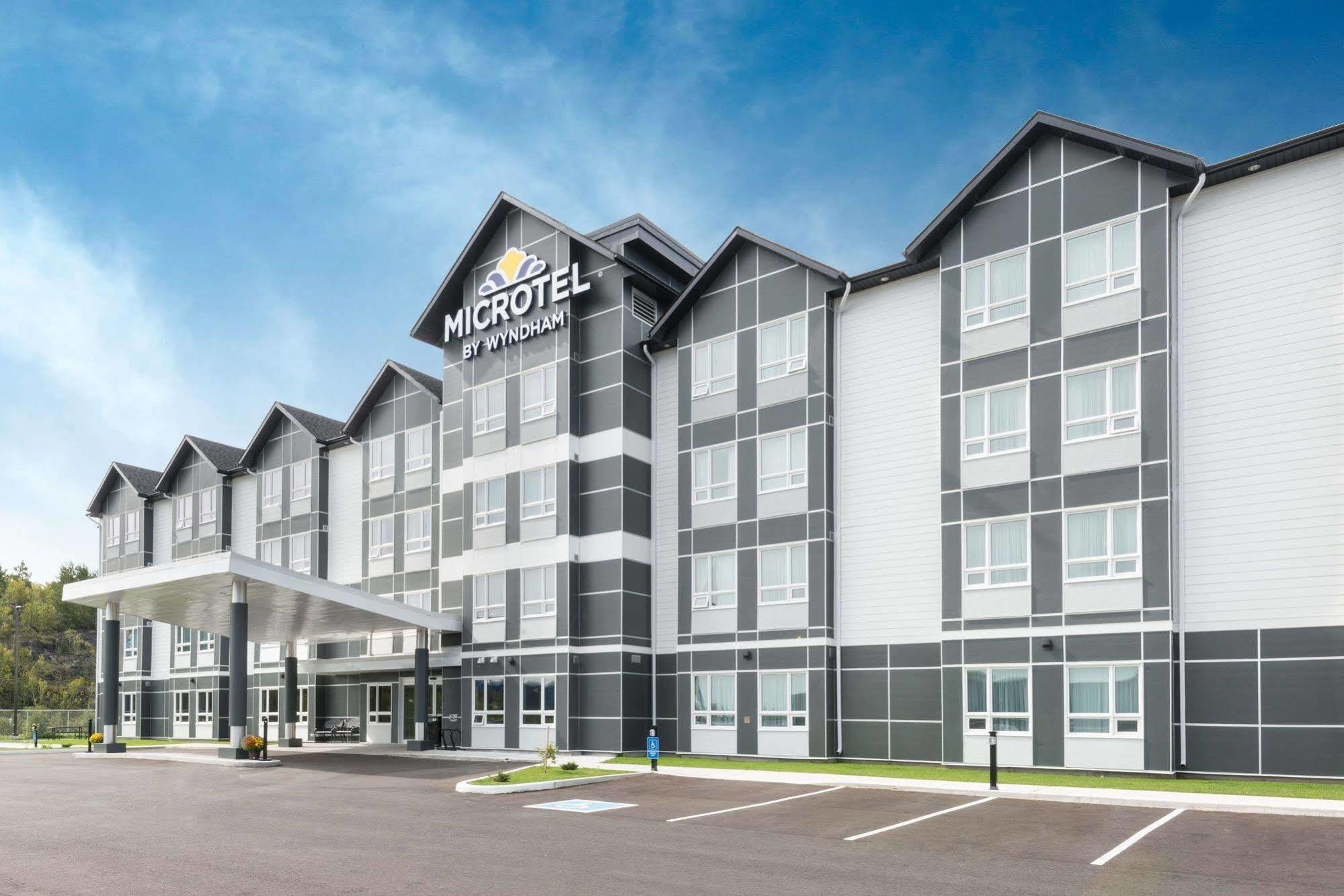 Microtel Inn & Suites By Wyndham Sudbury Exterior foto